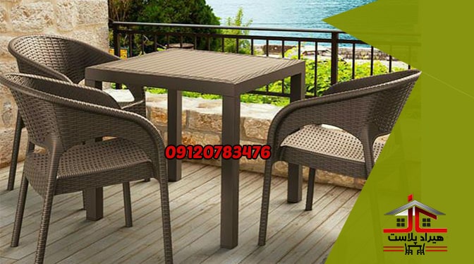 میز صندلی پلاستیکی