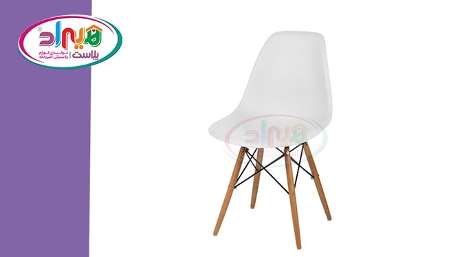  میز صندلی پلاستیکی پایه چوبی