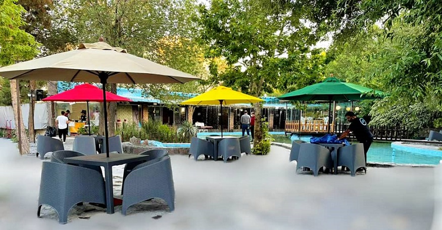 صندلی پلاستیکی رستورانی