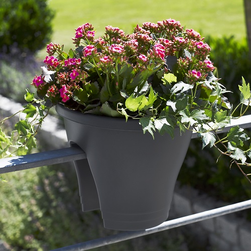 گلدان پلاستیکی تراس