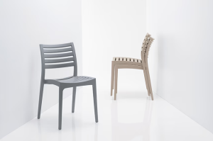 صندلی پلاستیکی ساده