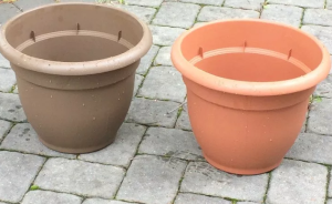 گلدان پلاستیکی رنگی بزرگ