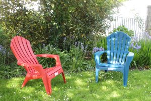 صندلی پلاستیکی باغی