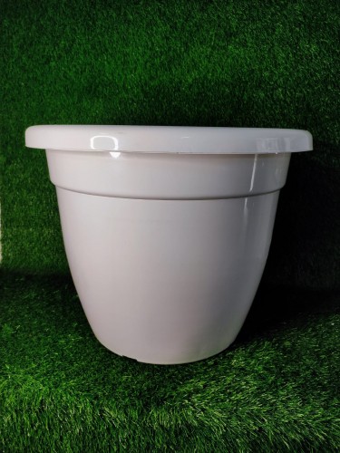 گلدان پلاستیکی سفید بزرگ