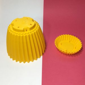 گلدان پلاستیکی شیاردار