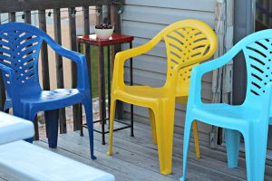 عوامل موثر بر قیمت صندلی پلاستیکی باغی