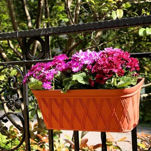 گلدان پلاستیکی دیواری و نرده ای