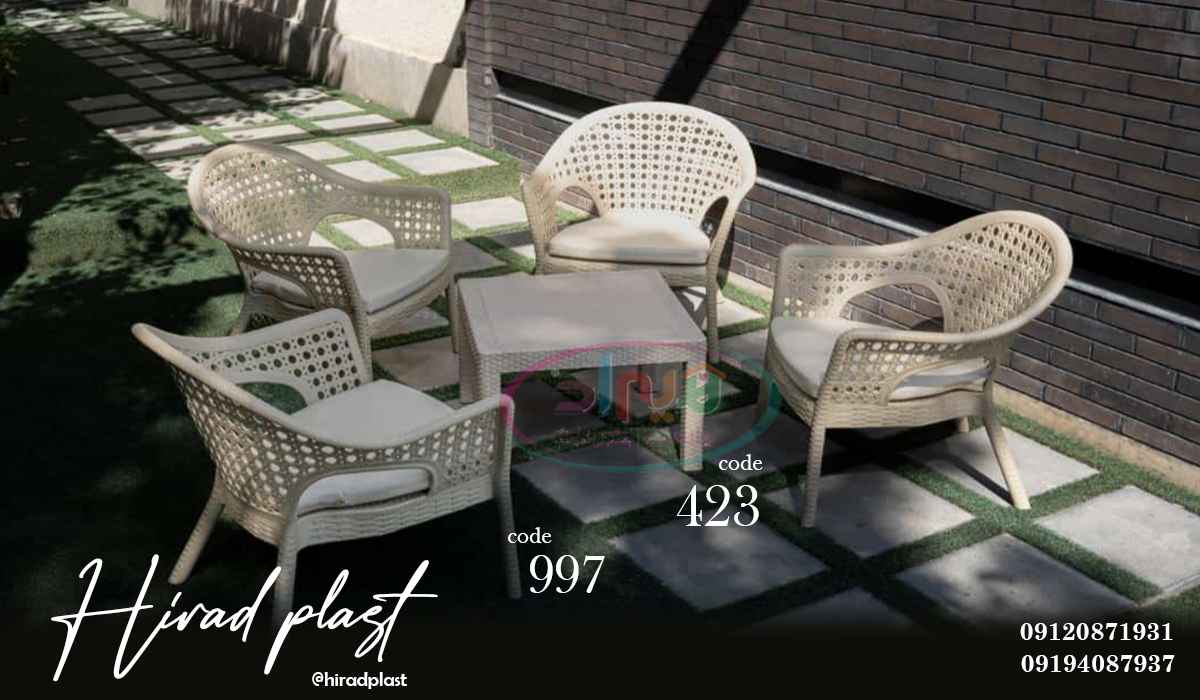 میز و صندلی پلاستیکی