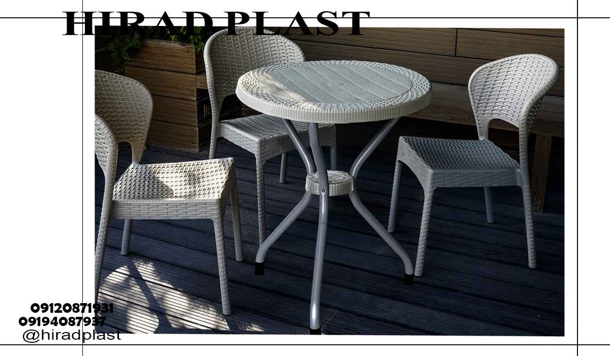 صندلی پلاستیکی استخری